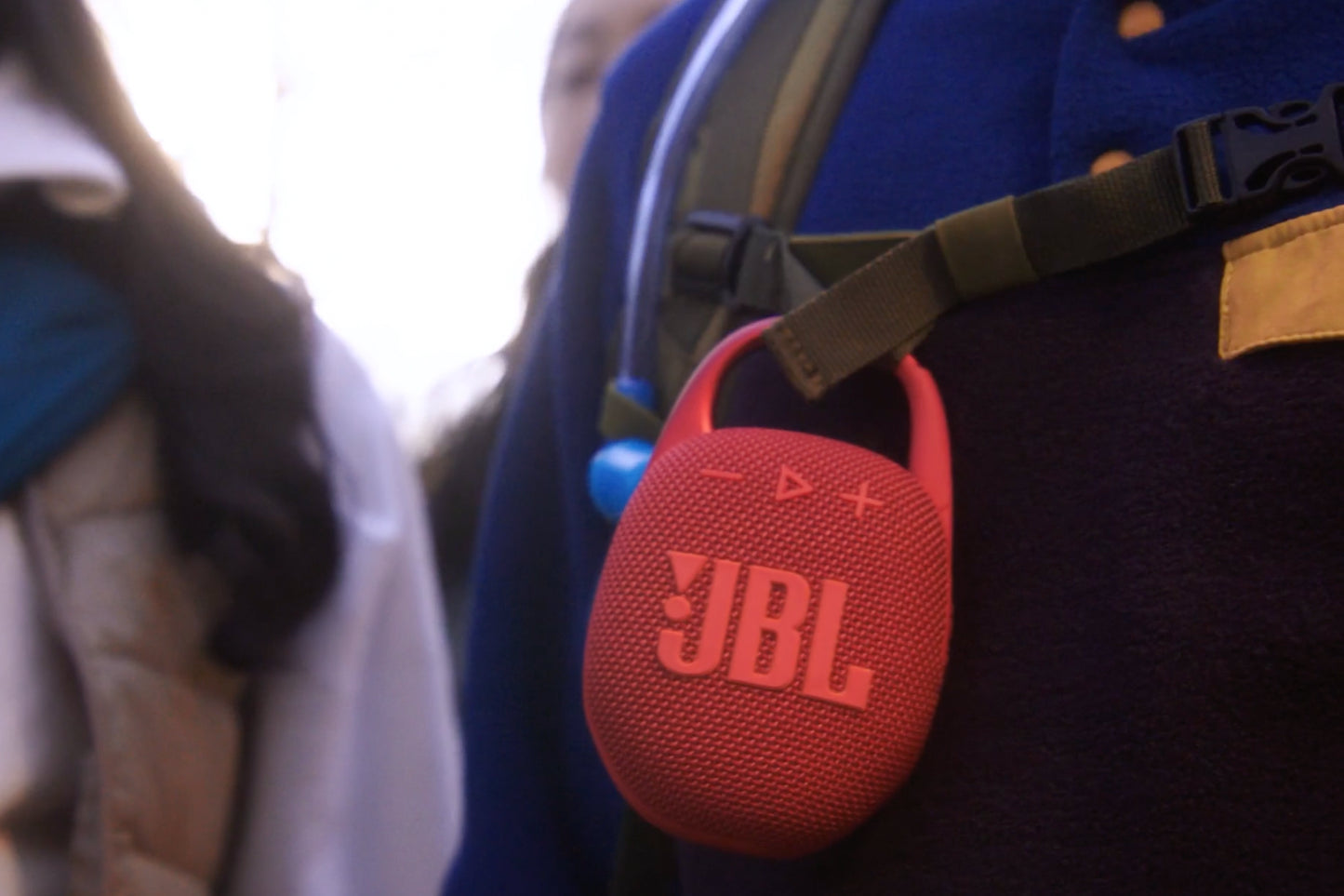JBL Clip 5 (مكبر صوت بلوتوث محمول مقاوم للماء)